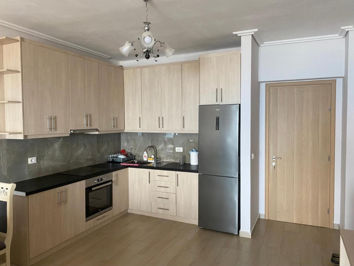 Blue Breeze Attic Apartments Sarandë Exterior foto