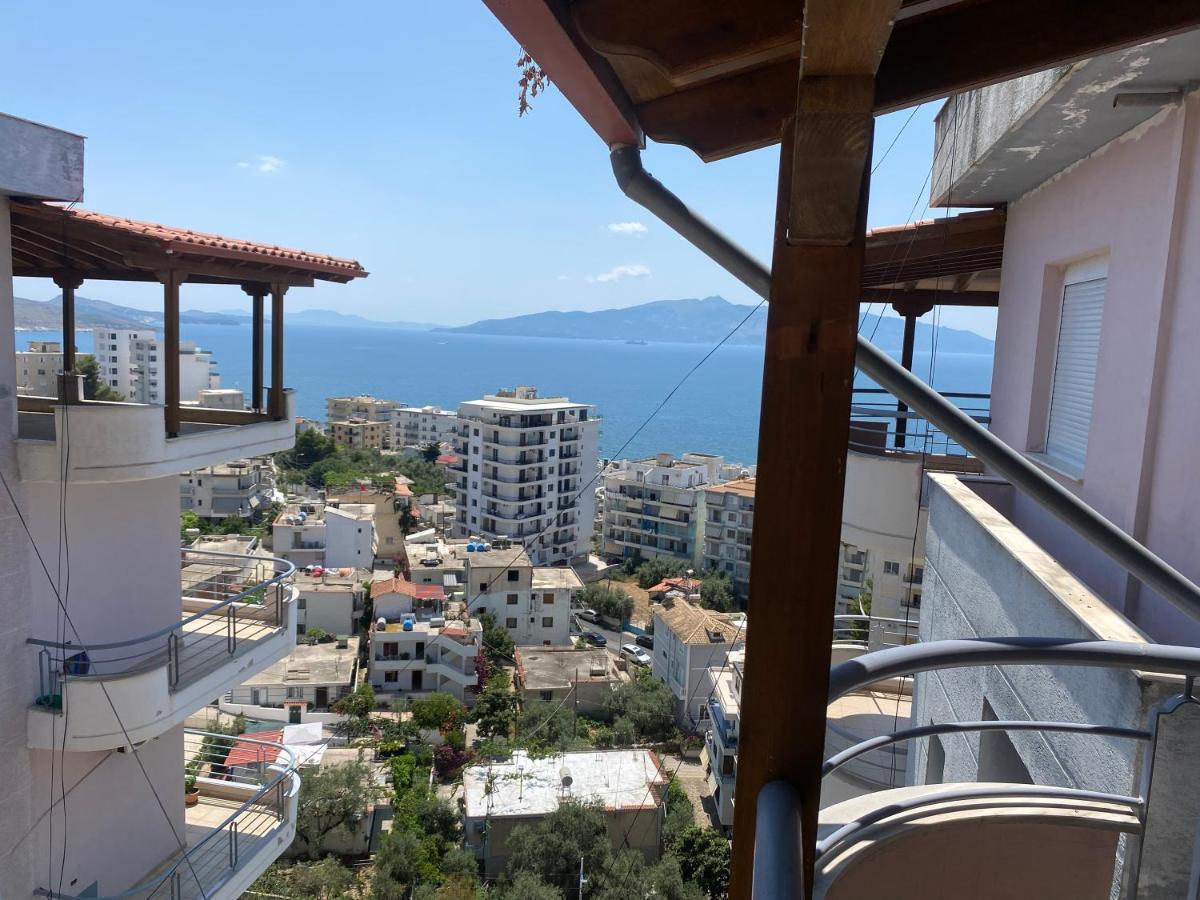 Blue Breeze Attic Apartments Sarandë Exterior foto
